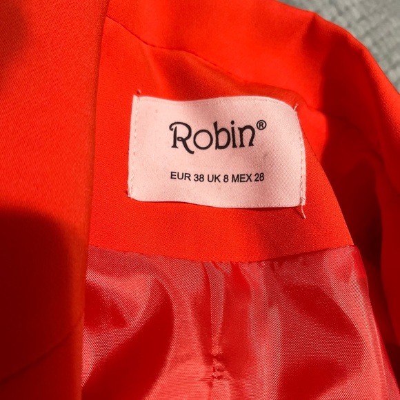 Blazer with skirt short attached underneath the skirt. - Picture 6 of 7